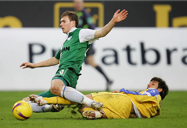 在这场激烈 在这场激烈