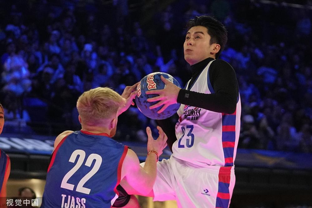 也折射出一 也折射出一